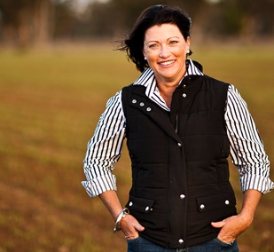 Liz-Manchee-Nuffield-2016.jpg